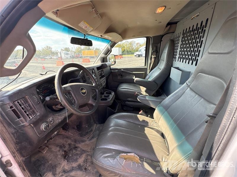 Chevrolet Express 2500 Cargo Van Dostavna vozila / kombiji