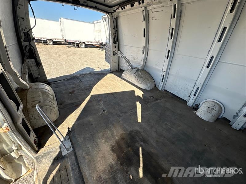 Chevrolet Express 2500 Cargo Van Furgonetas /Furgón