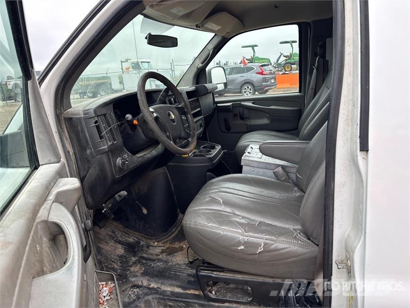 Chevrolet Express 2500 Cargo Van Preču pārvadāšanas furgoni