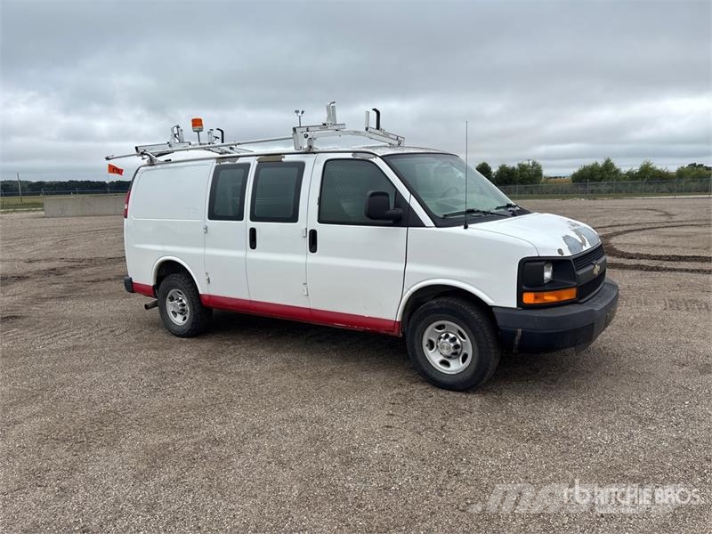Chevrolet Express 2500 Cargo Van Preču pārvadāšanas furgoni
