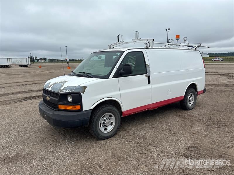 Chevrolet Express 2500 Cargo Van Preču pārvadāšanas furgoni