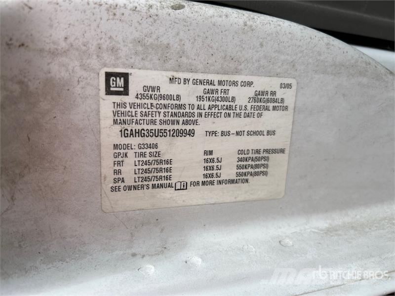 Chevrolet Express 3500 Lieferwagen