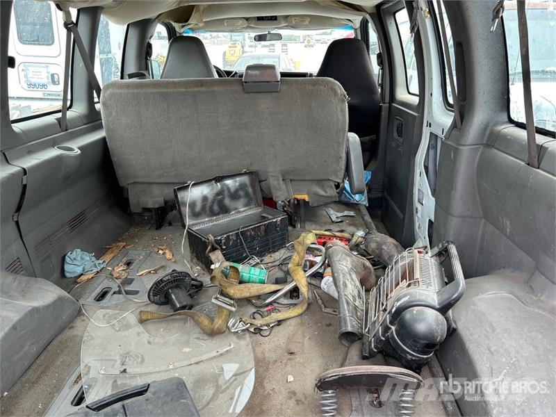 Chevrolet Express 3500 Lieferwagen