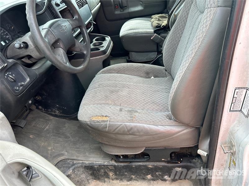 Chevrolet Express 3500 Lieferwagen