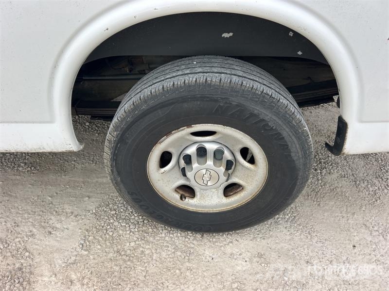 Chevrolet Express 3500 Furgonetas cerradas