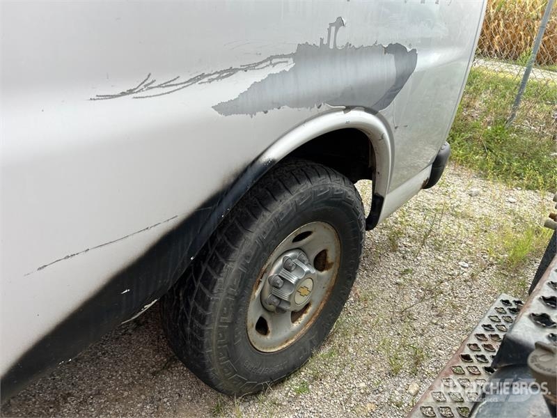 Chevrolet Express 3500 Lieferwagen