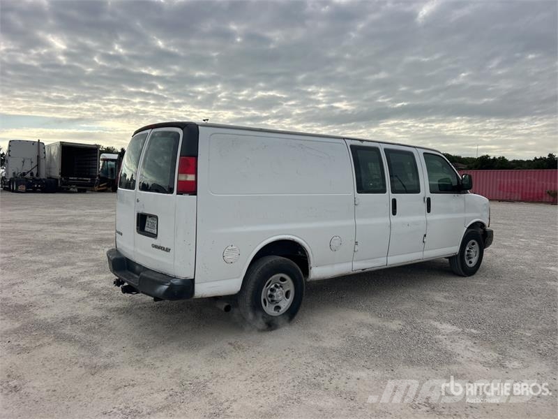 Chevrolet Express 3500 Furgonetas cerradas