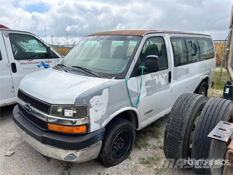 Chevrolet Express 3500 Lieferwagen