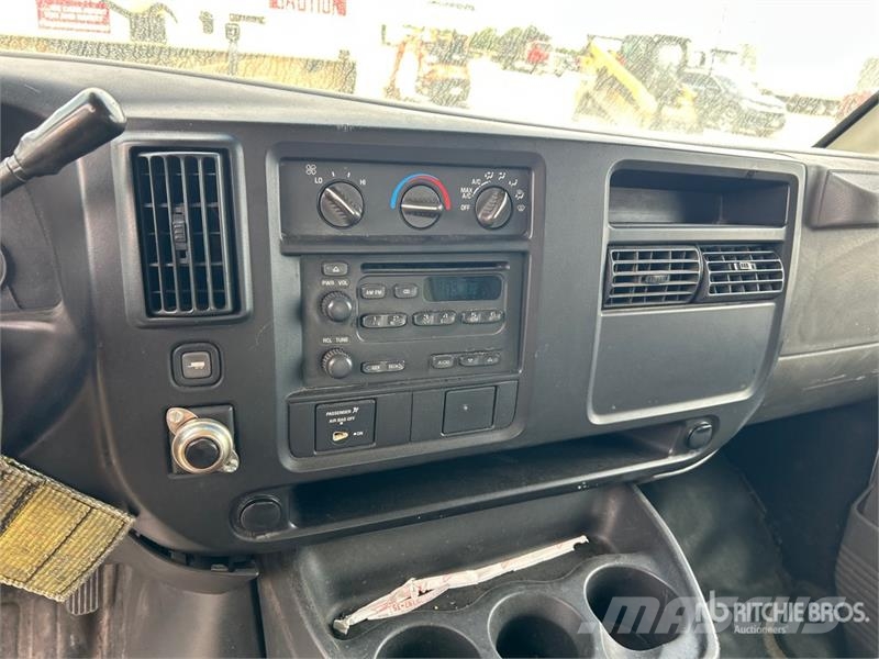 Chevrolet Express G2500 Lieferwagen