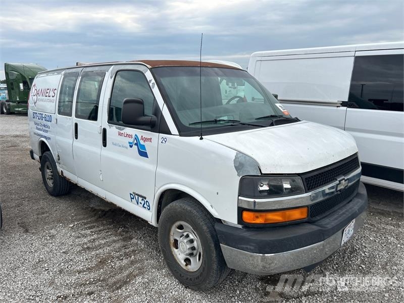 Chevrolet Express G2500 Lieferwagen