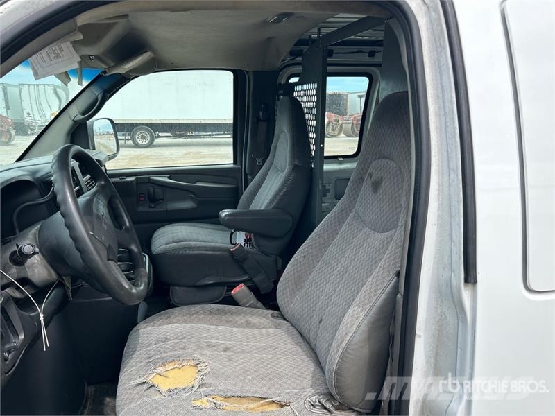Chevrolet Express G2500 Lieferwagen