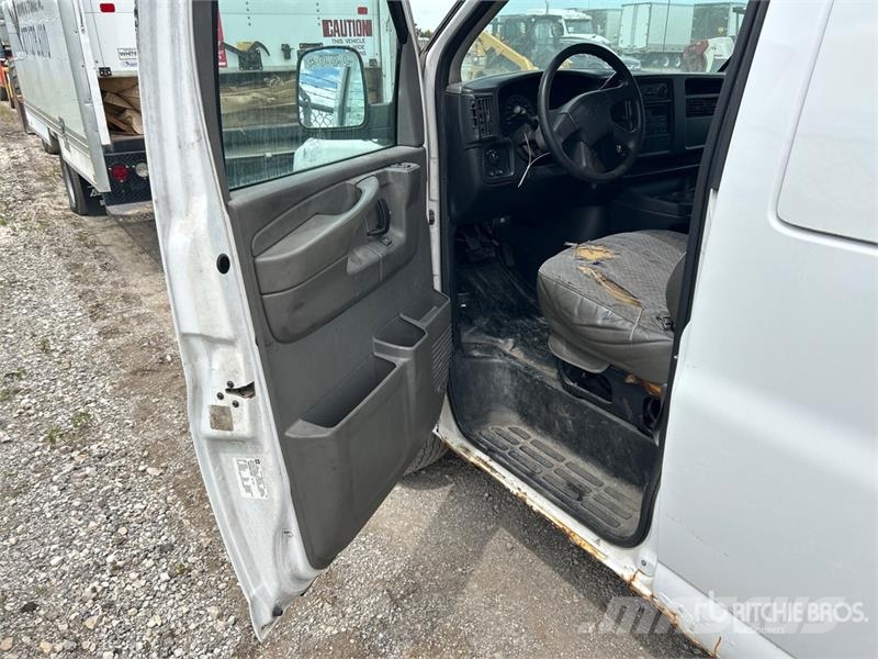Chevrolet Express G2500 Lieferwagen