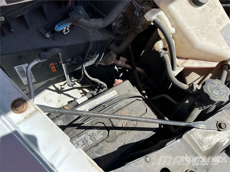 Chevrolet Express G3500 貨箱式卡車