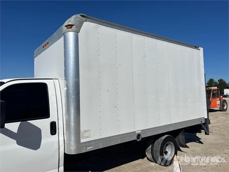 Chevrolet Express G3500 Skříňová nástavba
