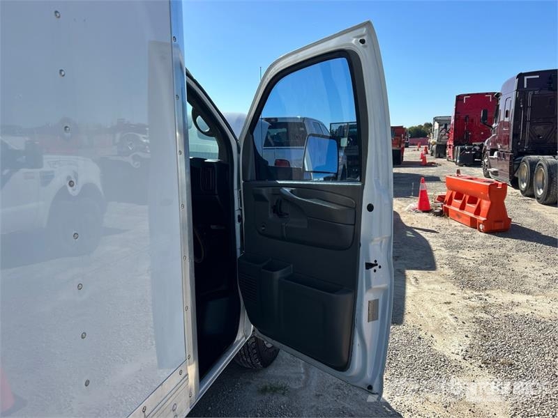 Chevrolet Express G3500 Skříňová nástavba