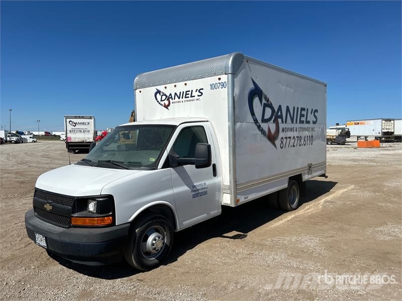 Chevrolet Express G3500 貨箱式卡車