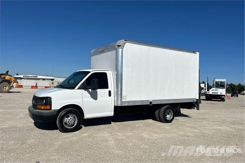 Chevrolet Express G3500 Skříňová nástavba