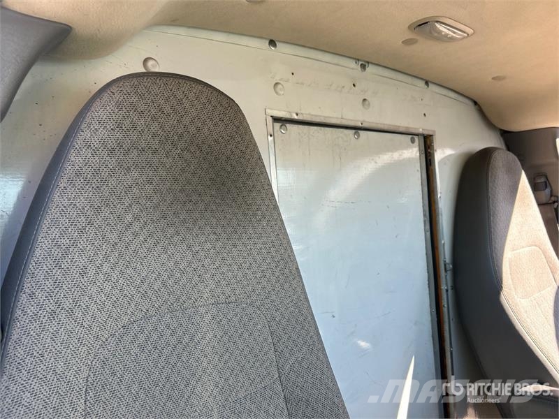 Chevrolet Express G3500 Skříňová nástavba