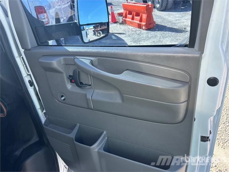 Chevrolet Express G3500 Skříňová nástavba