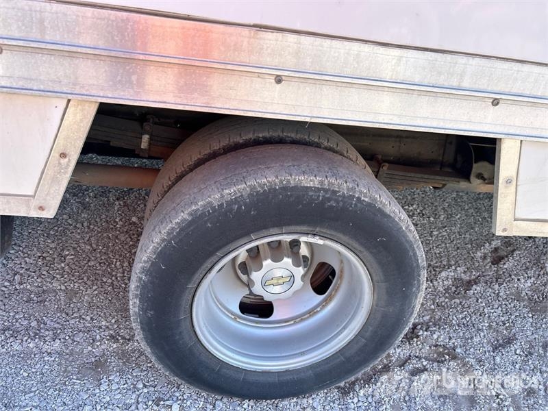 Chevrolet Express G3500 貨箱式卡車
