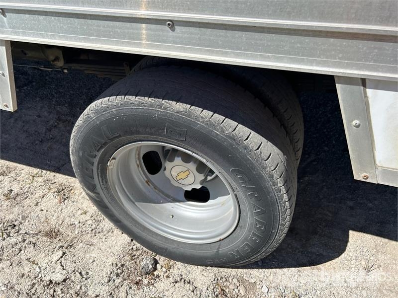 Chevrolet Express G3500 貨箱式卡車