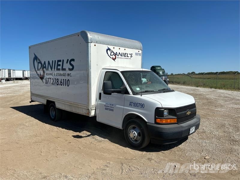 Chevrolet Express G3500 貨箱式卡車