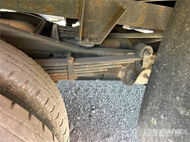 Chevrolet Express G3500 貨箱式卡車