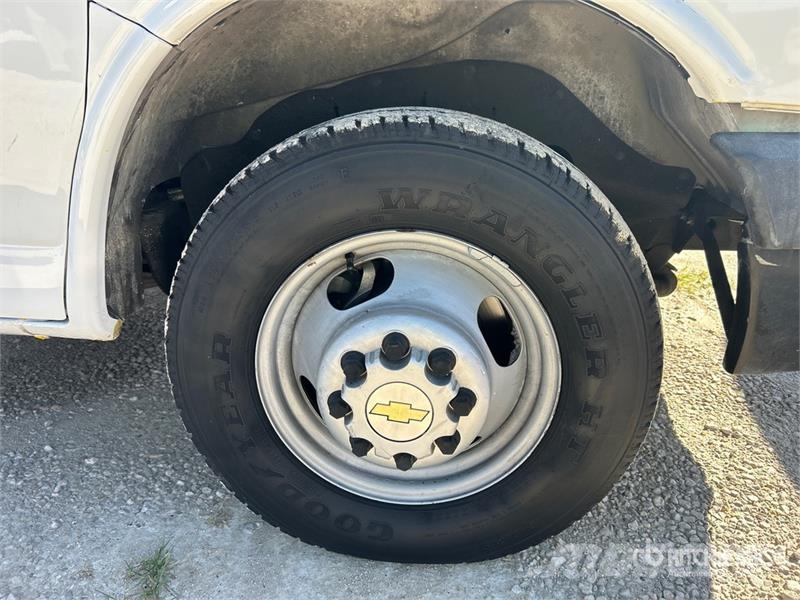 Chevrolet Express G3500 Skříňová nástavba