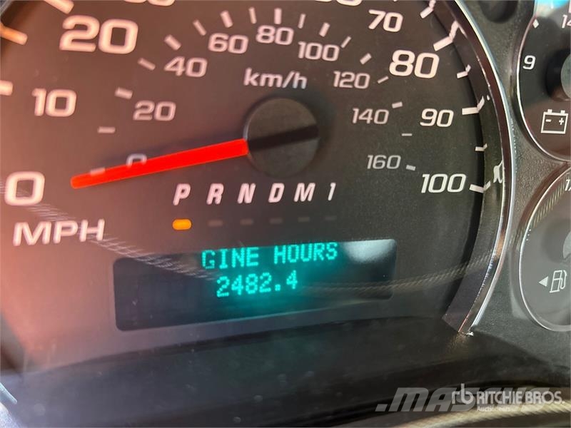 Chevrolet Express G3500 貨箱式卡車