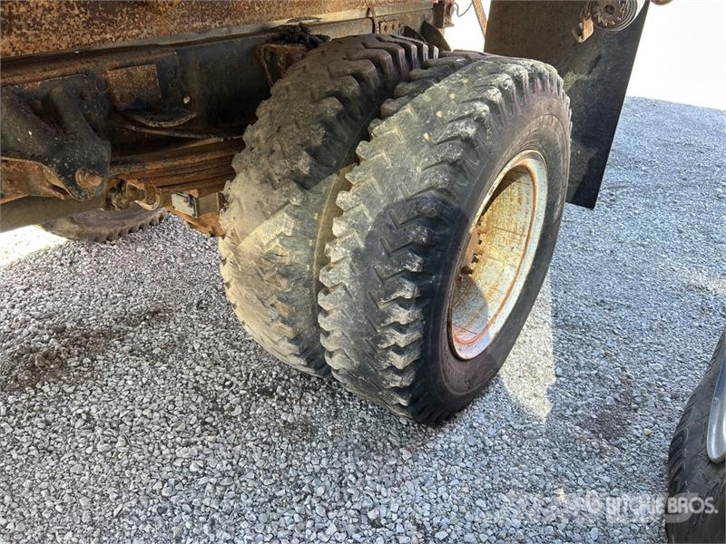 Chevrolet Kodiak Sora- ja kippiautot