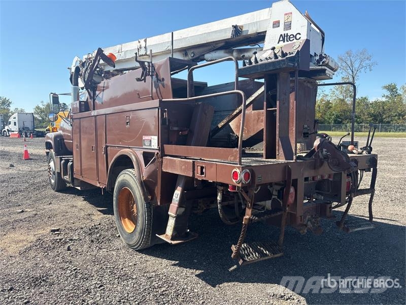Chevrolet Kodiak Передвижные буровые установки