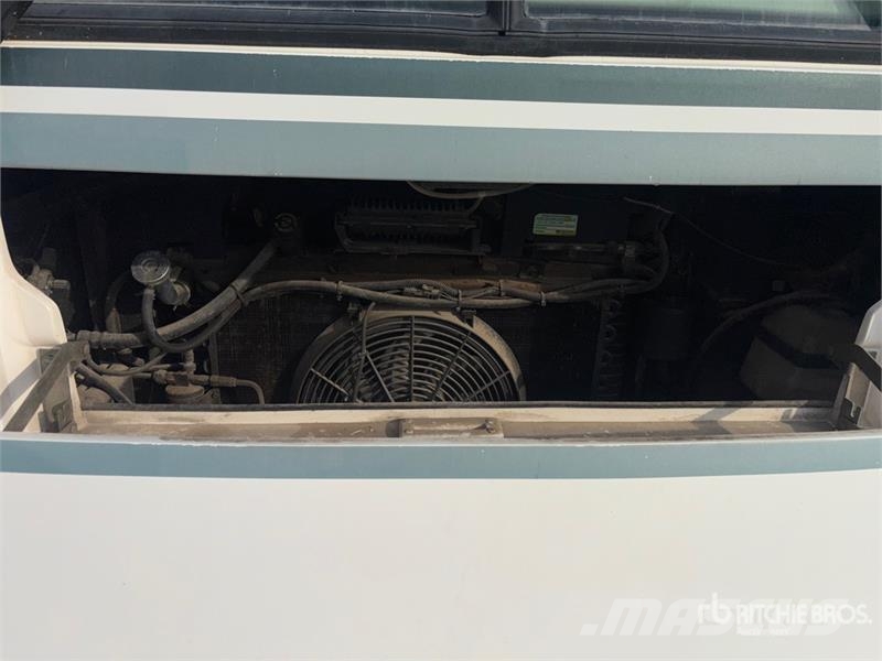 Chevrolet P30 Motor Home Kemperi un dzīvojamās piekabes