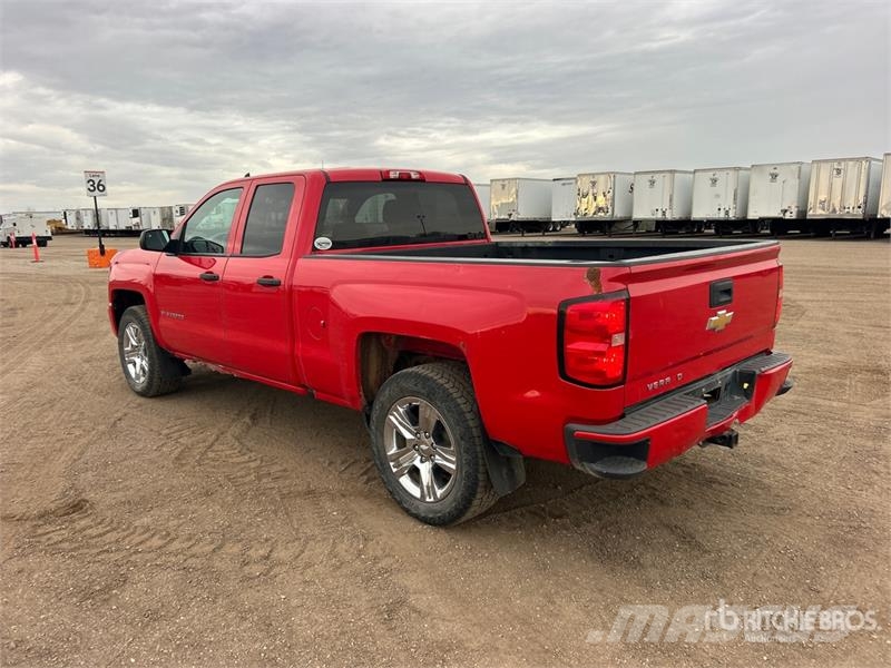 Chevrolet Silverado 1500 4x4 Dual Cab Pickup Furgoni altro