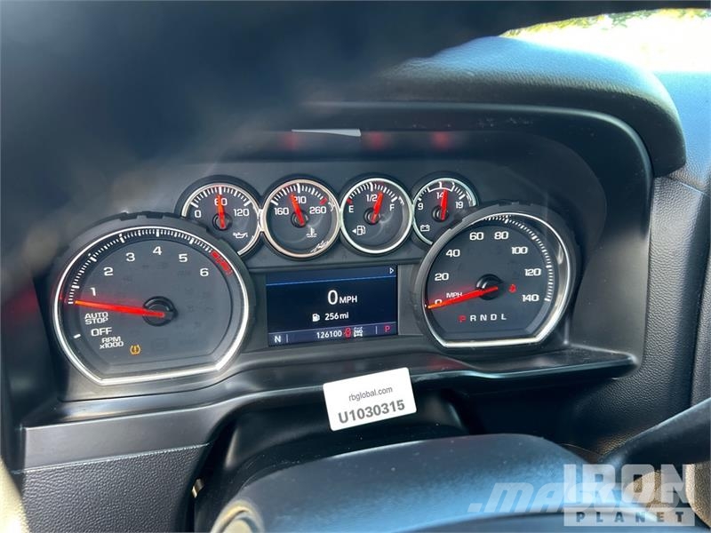 Chevrolet Silverado 1500 RST 4x4 Crew Cab Pickup Drugi