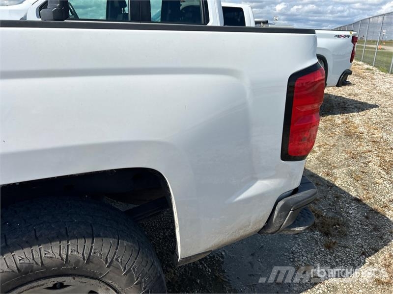Chevrolet Silverado 1500 4x4 Dual Cab Pickup Otras furgonetas