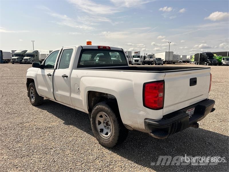 Chevrolet Silverado 1500 4x4 Dual Cab Pickup Otras furgonetas