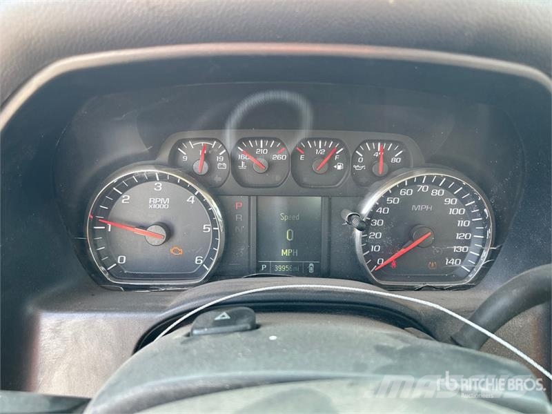 Chevrolet Silverado 1500 4x4 Dual Cab Pickup Otras furgonetas