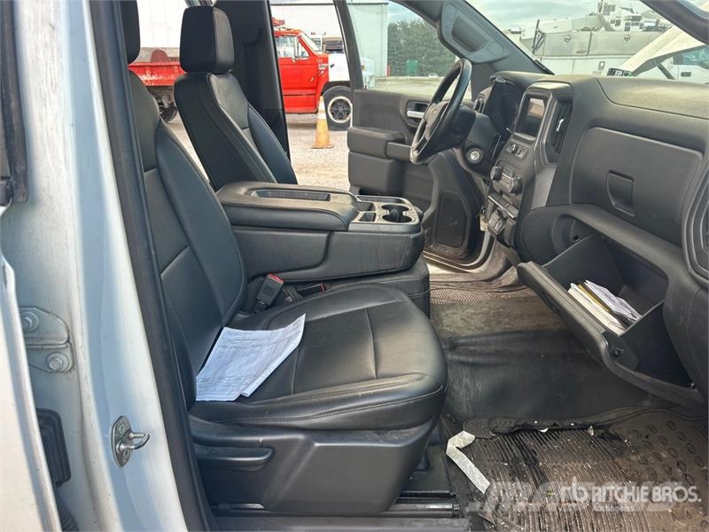Chevrolet Silverado 1500 4x4 Crew Cab Pickup Other