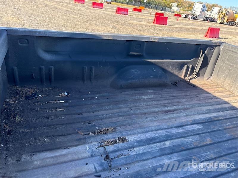 Chevrolet Silverado 1500 4x4 Pickup 其他