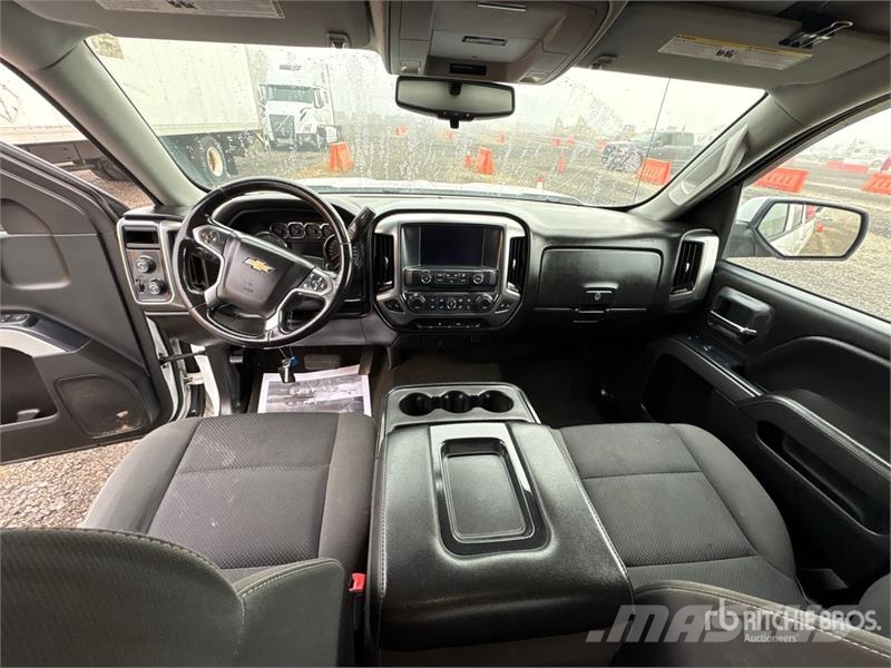 Chevrolet Silverado 1500 4x4 Extended Cab Pickup Otros