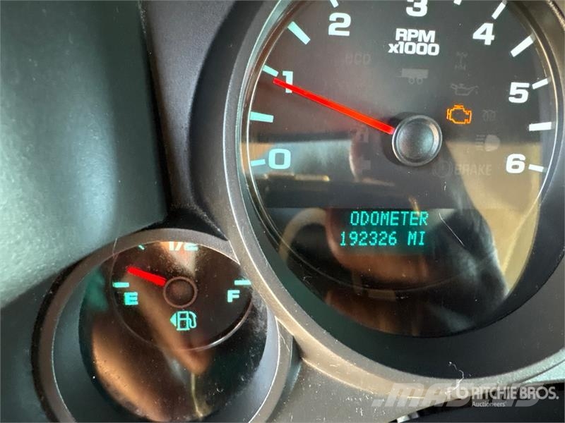 Chevrolet Silverado 1500 4x4 Extended Cab Pickup Diger
