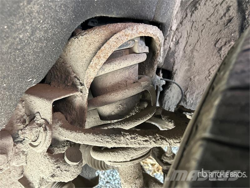 Chevrolet Silverado 1500 4x4 Dual Cab Pickup Otras furgonetas