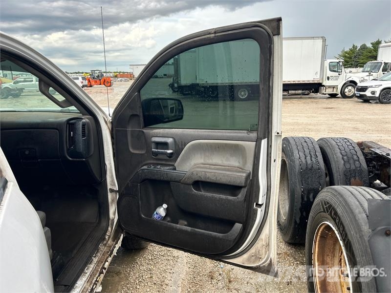 Chevrolet Silverado 1500 4x4 Crew Cab Pickup 其他