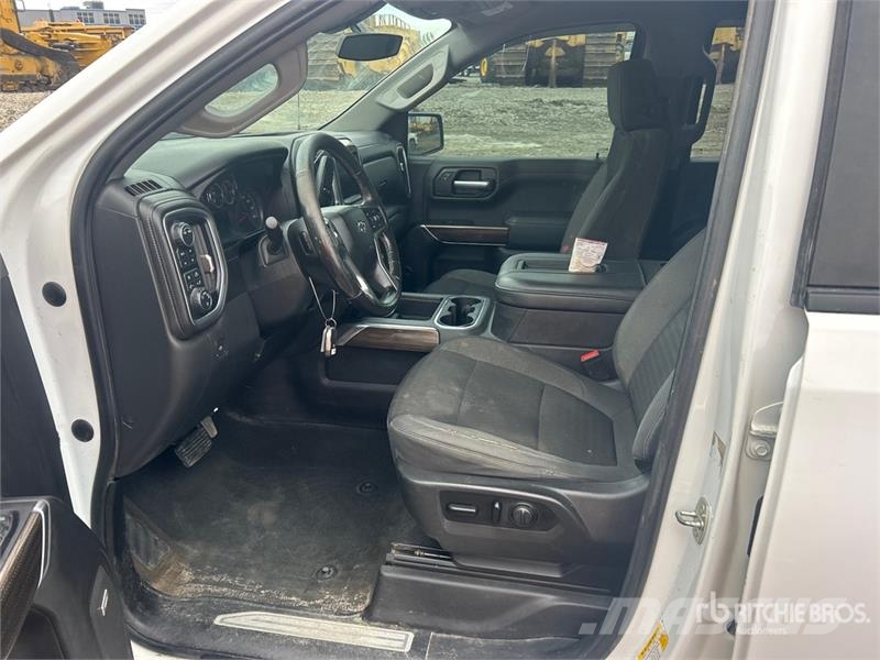 Chevrolet Silverado 1500 4x4 Crew Cab Pickup Autre fourgon / utilitaire