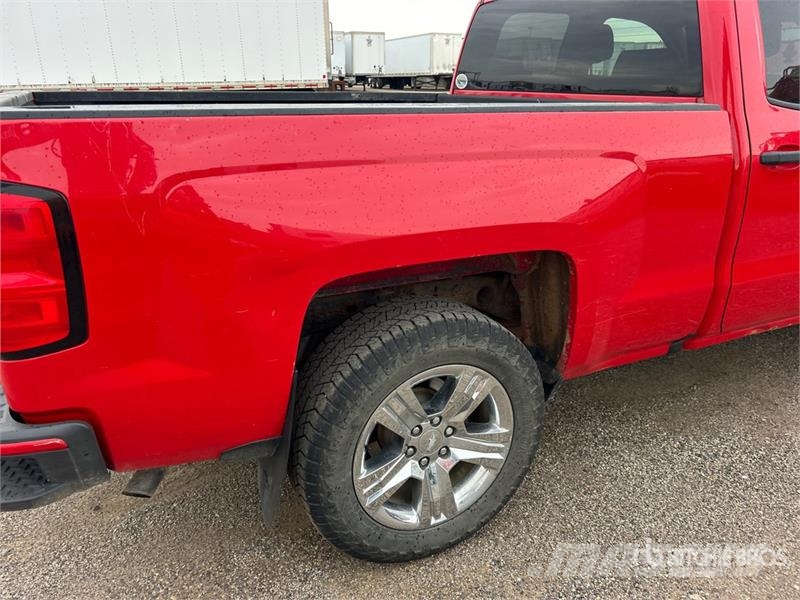 Chevrolet Silverado 1500 4x4 Dual Cab Pickup Furgoni altro