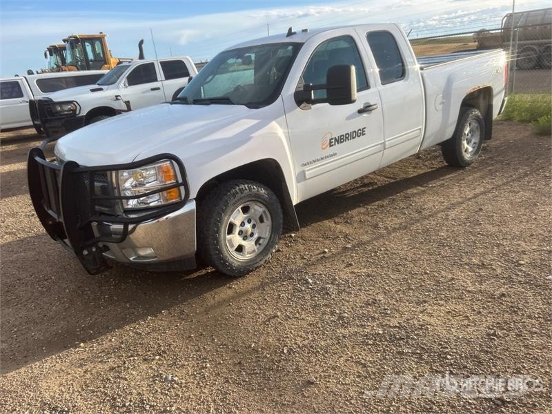 Chevrolet Silverado 1500 LT 4x4 Extended Cab Pickup Další