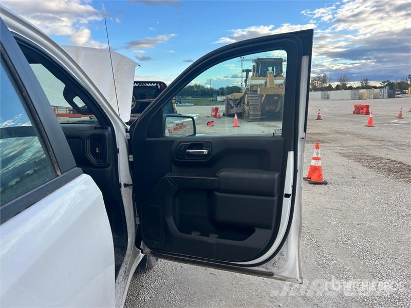 Chevrolet Silverado 1500 4x4 Crew Cab Pickup Other