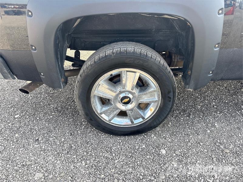 Chevrolet Silverado 1500 4x4 Extended Cab Pickup Citi