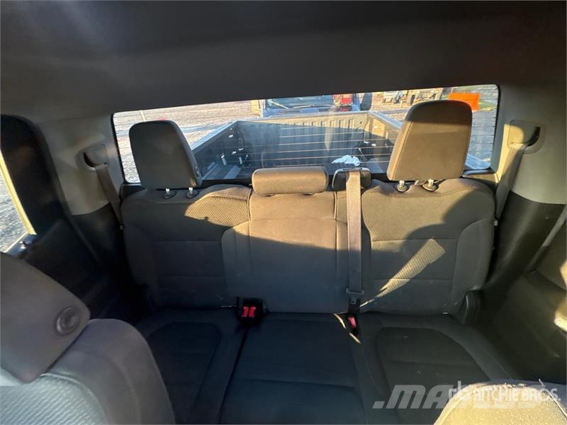 Chevrolet Silverado 1500 4x4 Extended Cab Pickup Muu