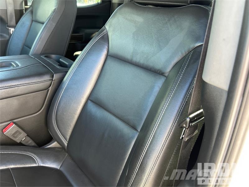 Chevrolet Silverado 1500 RST 4x4 Crew Cab Pickup Drugi